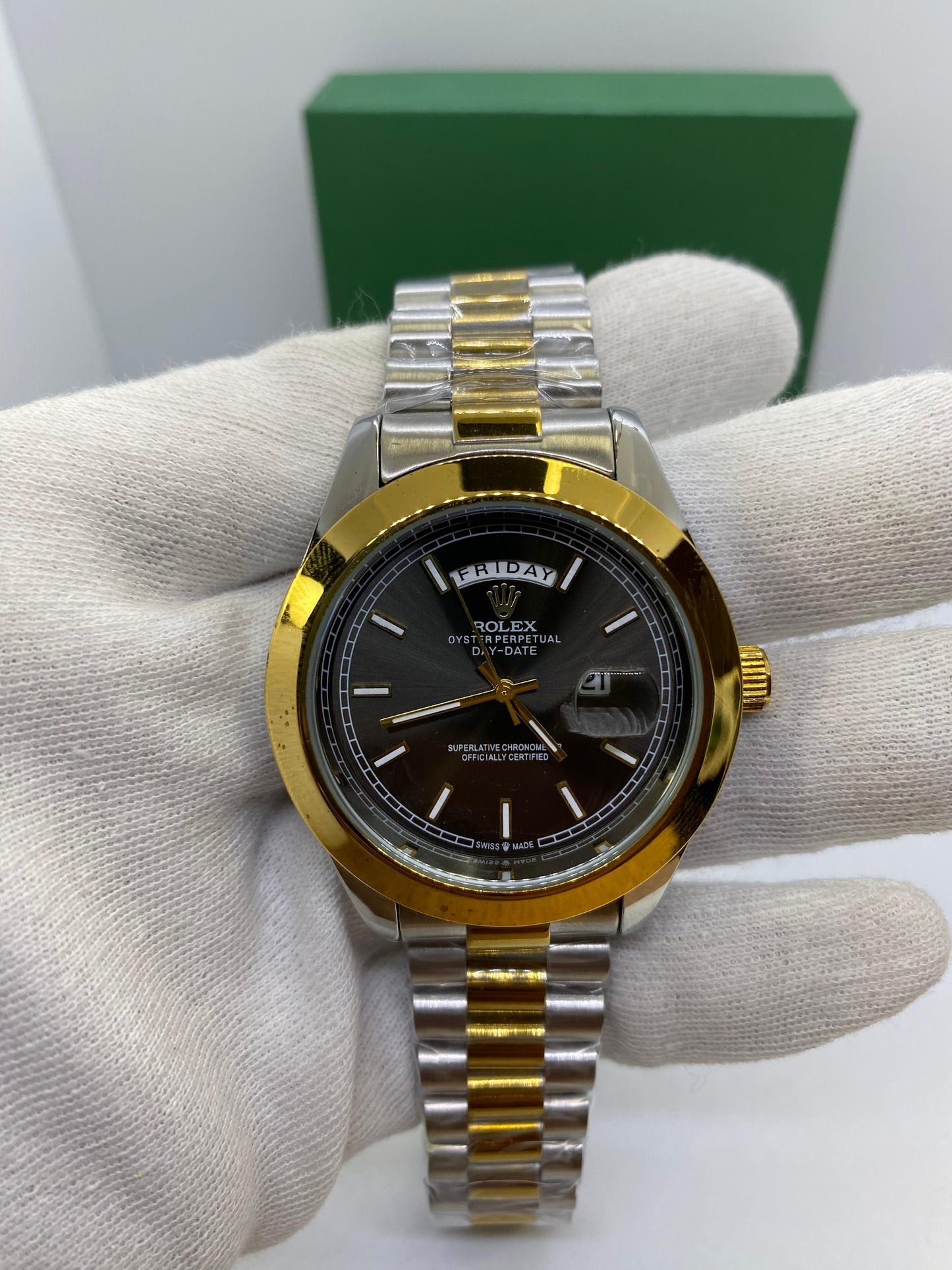 Rolex Superlative Chronometer TrueTone Day & Date