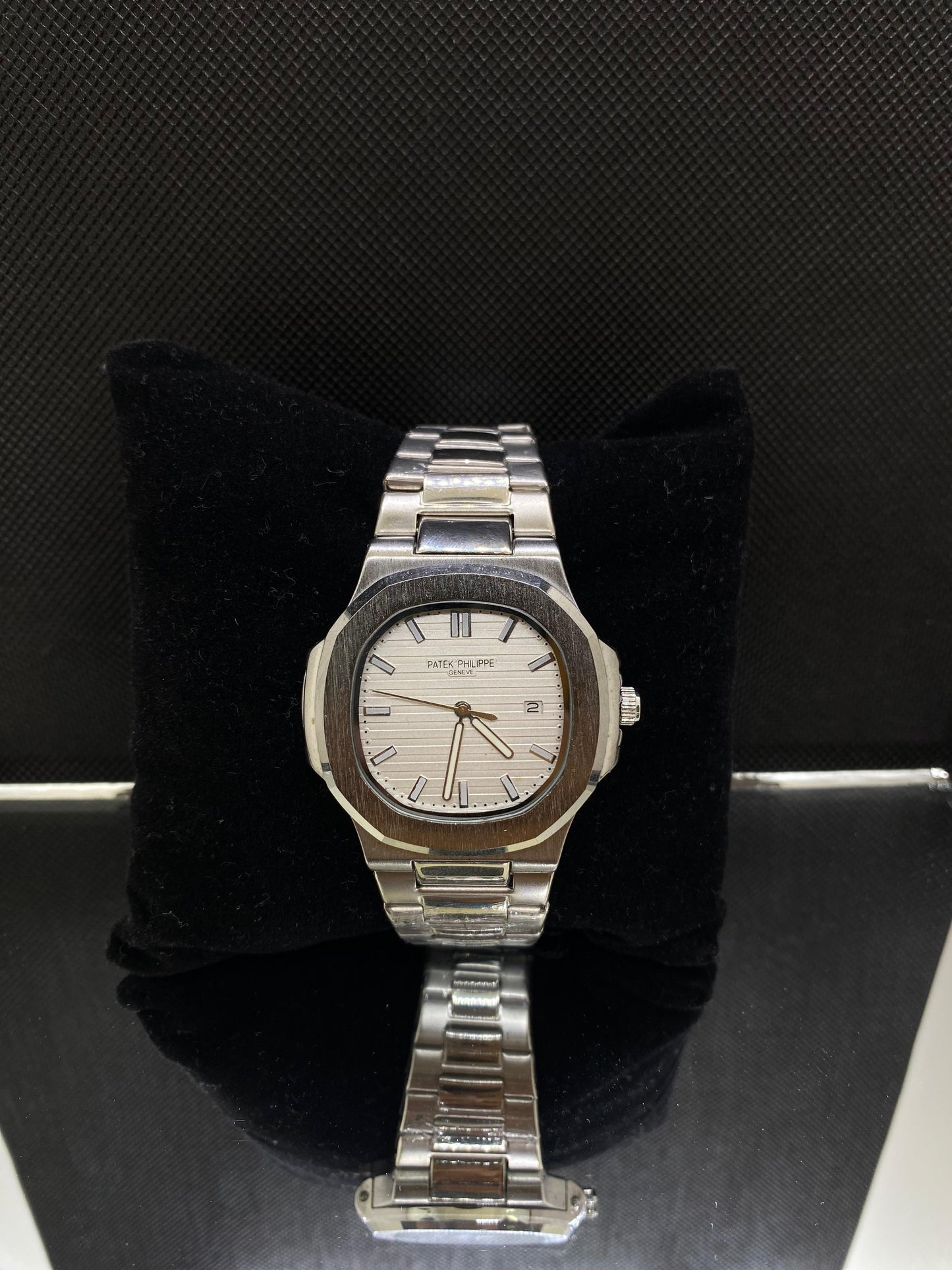 Patek Philippe Geneve Silver White Dial With Date