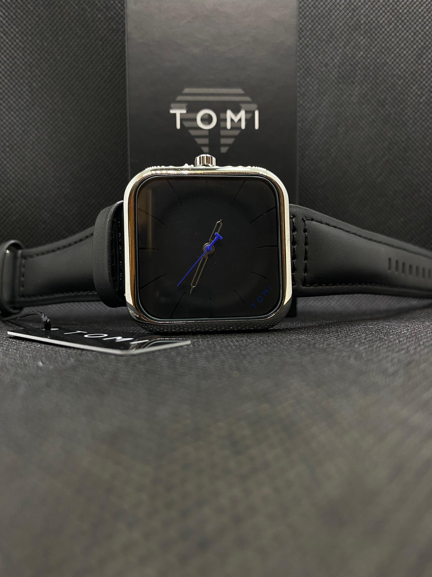Tomi Square Black straps With Black Dial.