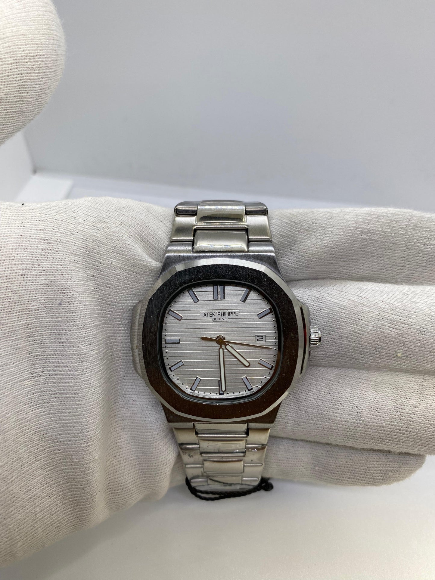 Patek Philippe Geneve Silver White Dial With Date
