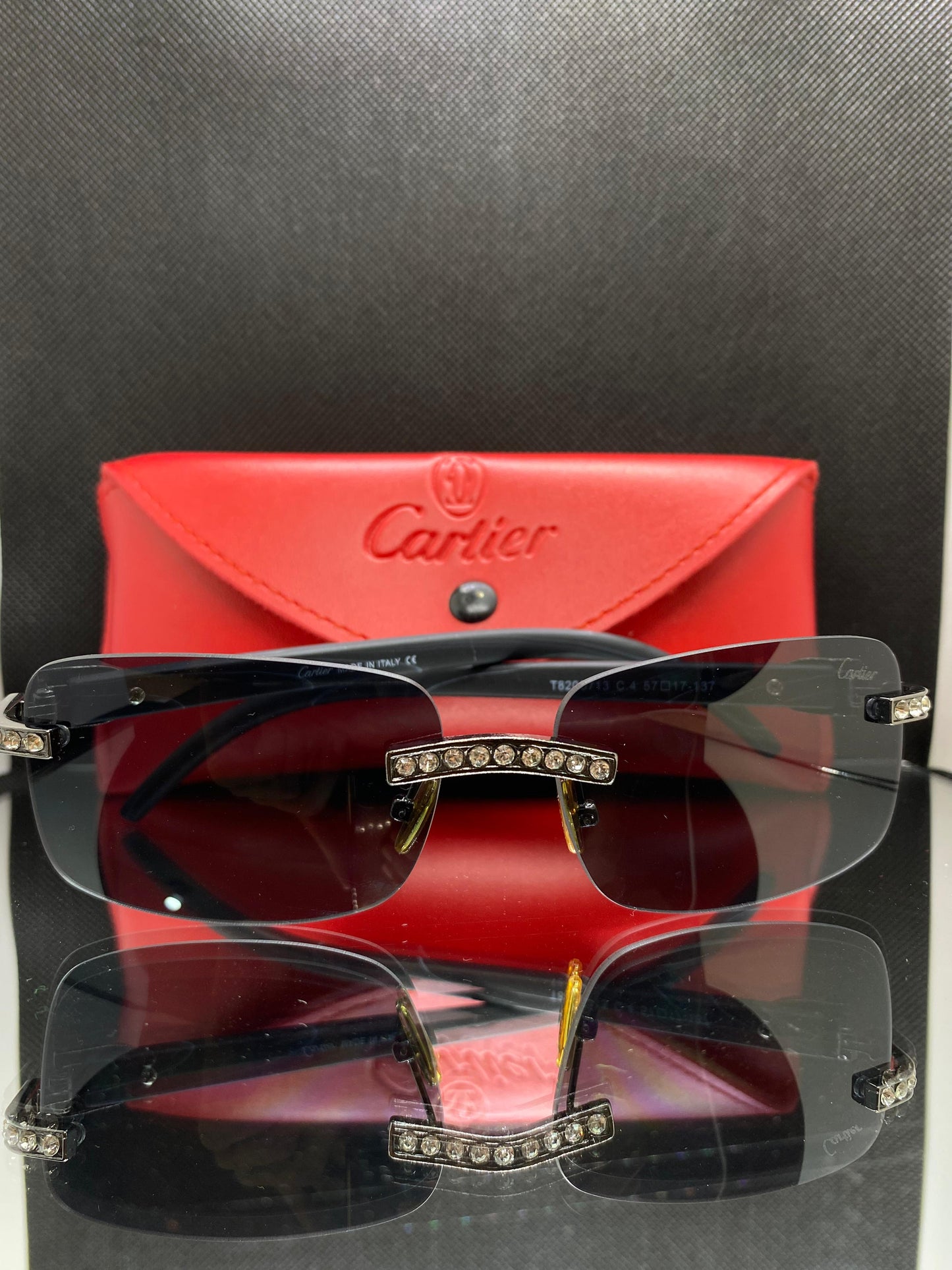 Cartier Luxe Pearl with Black Lens