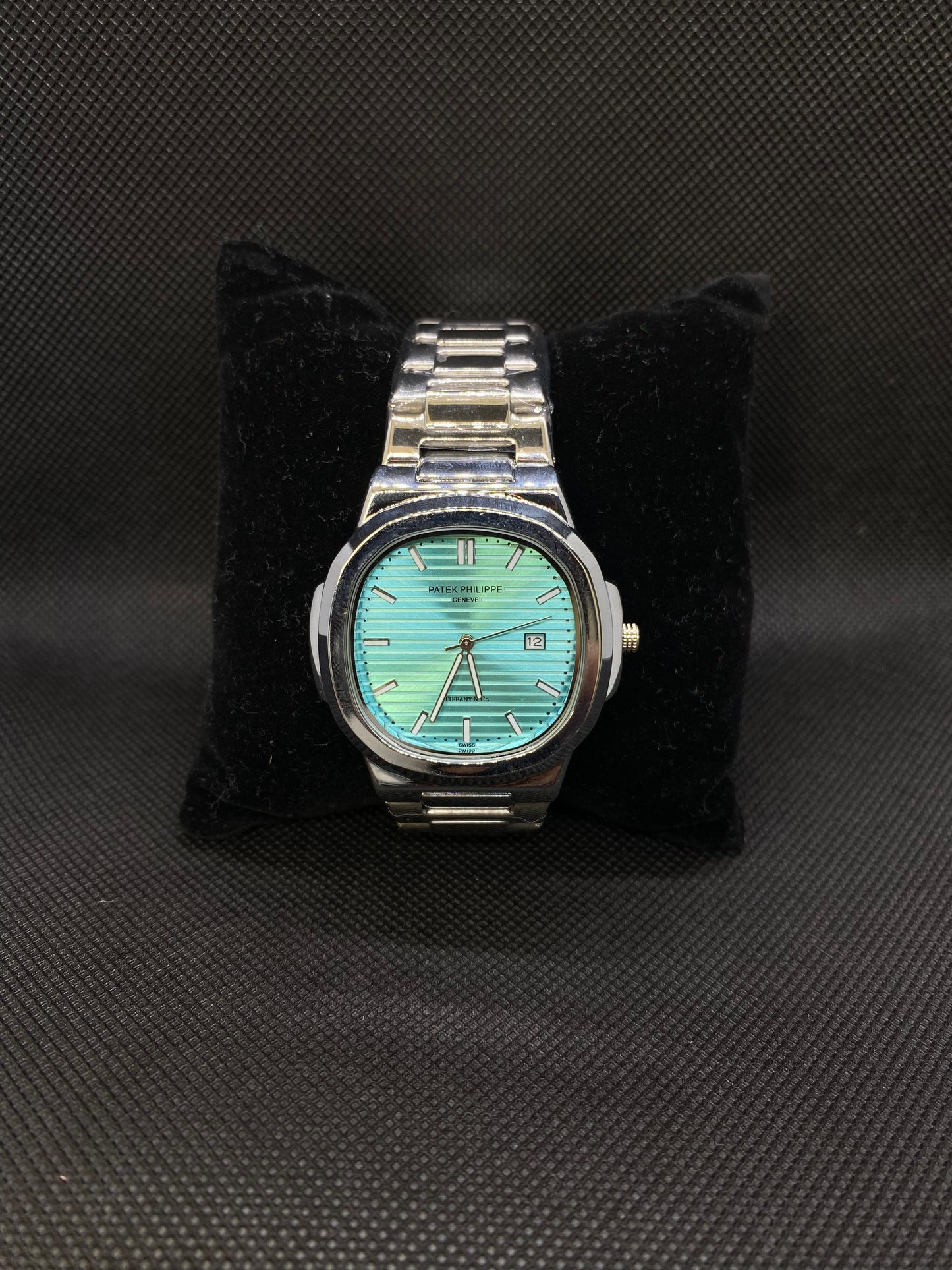 Patek Philippe Geneve Elegant Mint Dial & Date Precision